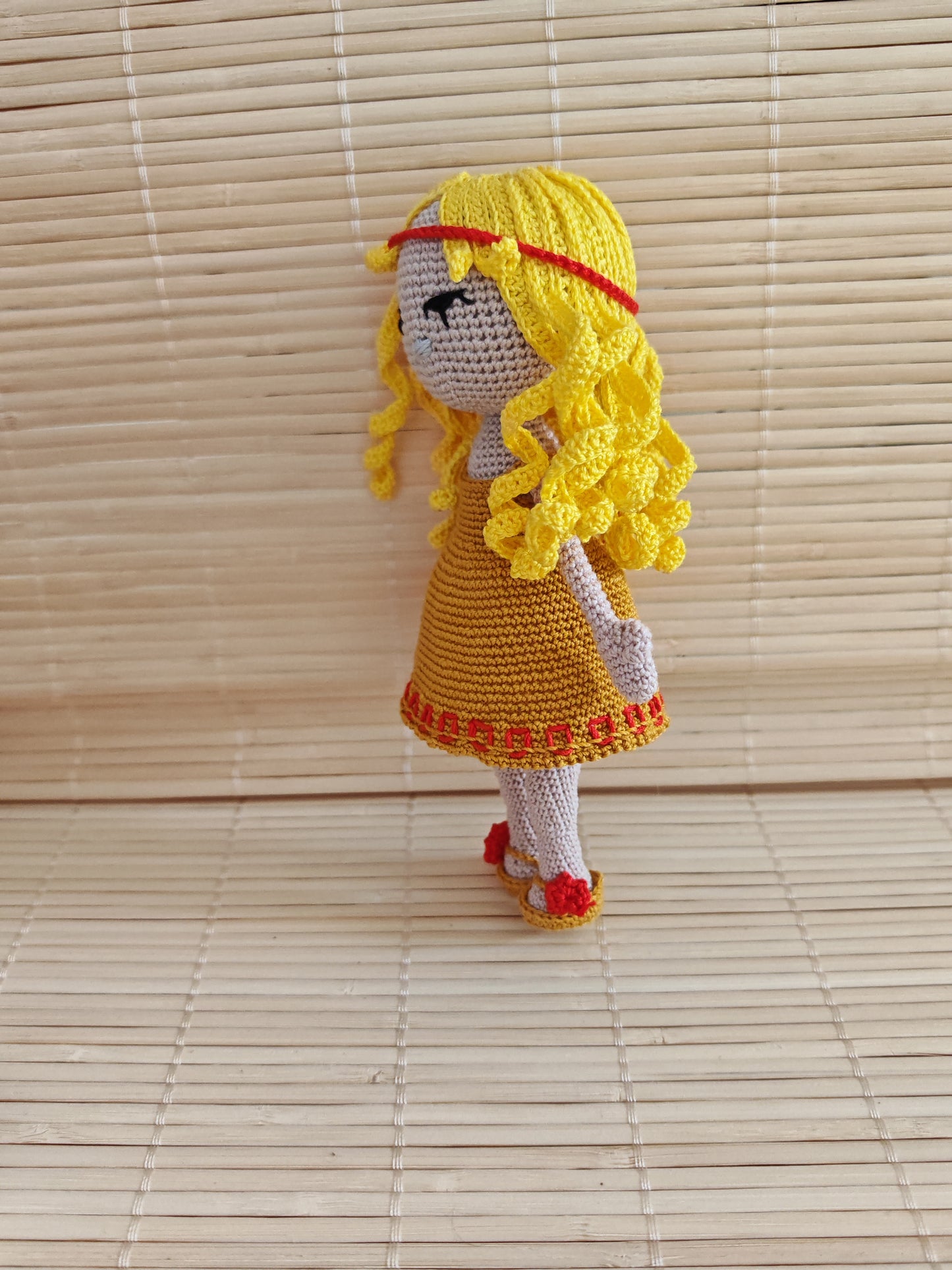 Einzigartige Puppe das schlafende blonde Mädchen Marta