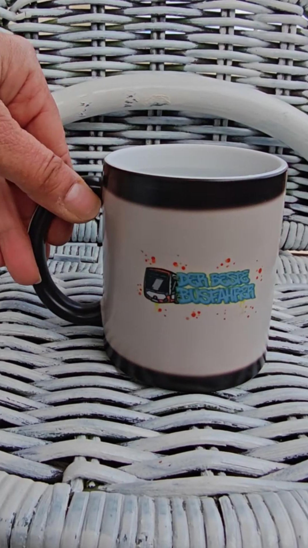 Zaubertasse mit zwei Aufdrucken