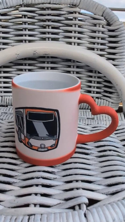 Einе Rote Zaubertasse