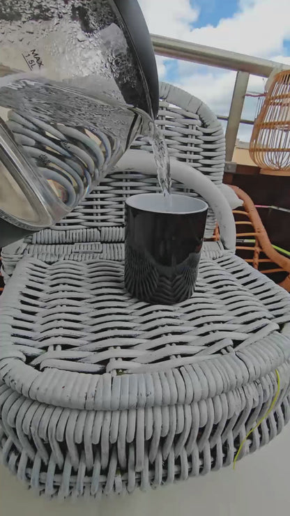 Eine magische Tasse mit meinem eigenen Logo.